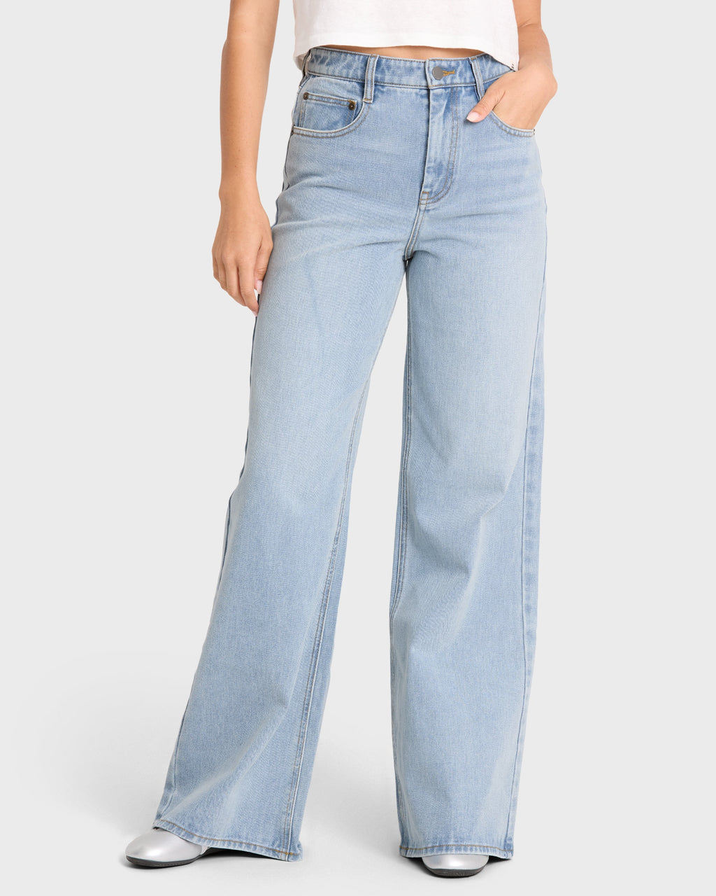 Free Fall High-Waist Denim Flare Pants - Light Wash