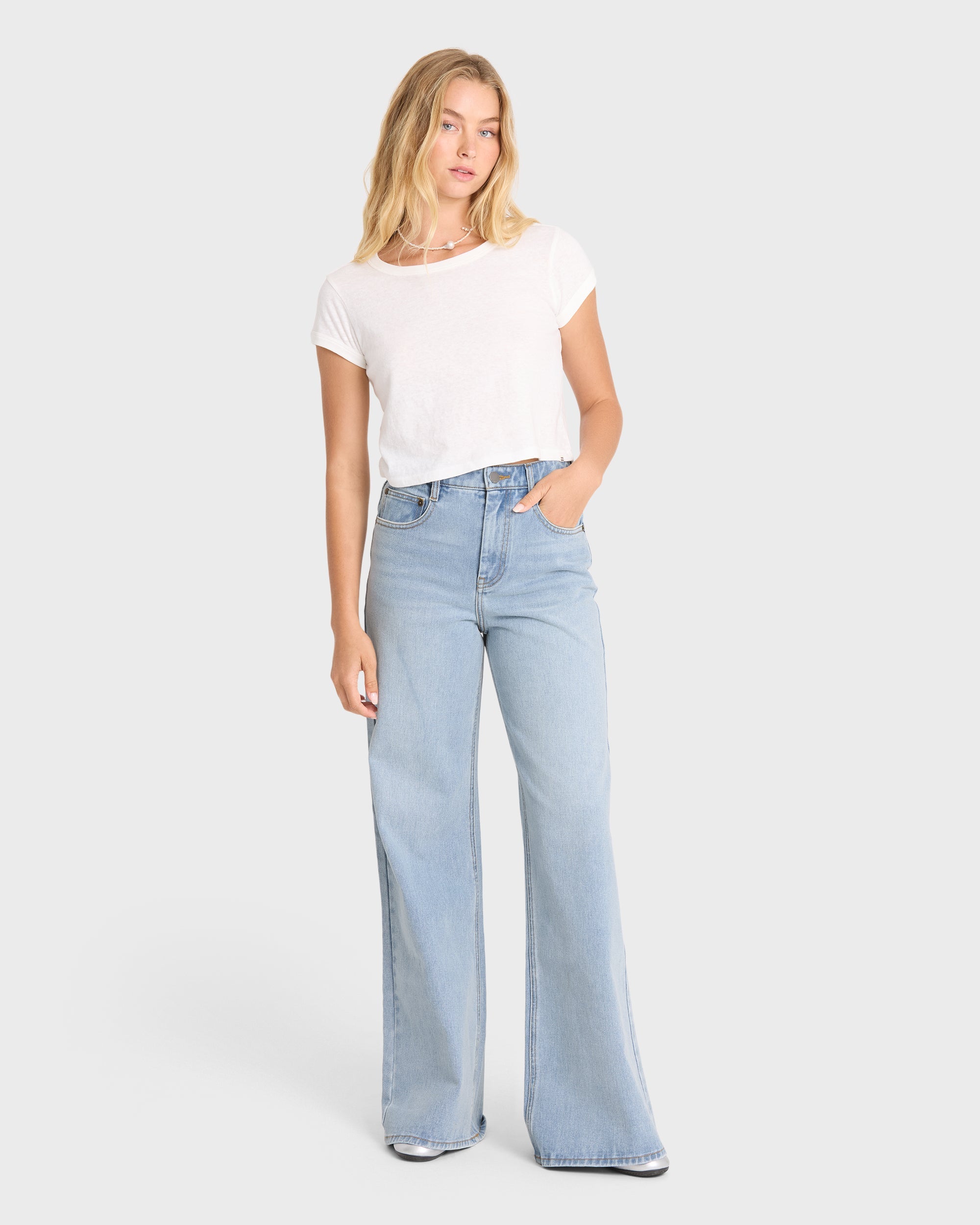 Free Fall High-Waist Denim Flare Pants - Light Wash